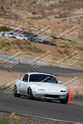 media/Oct-01-2022-Team Topak Racing (Sat) [[f860fb51be]]/2-Inter Low 2/session 2 turn 11/